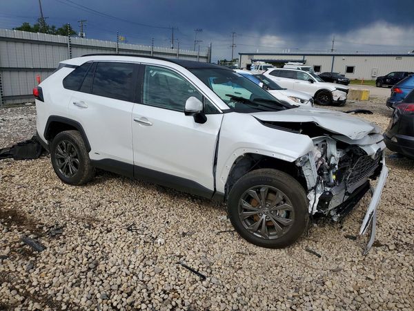2024 TOYOTA RAV4 Limited