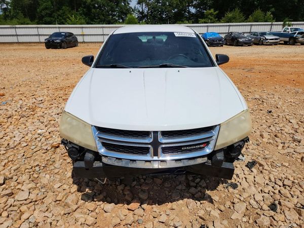 2013 DODGE AVENGER SE