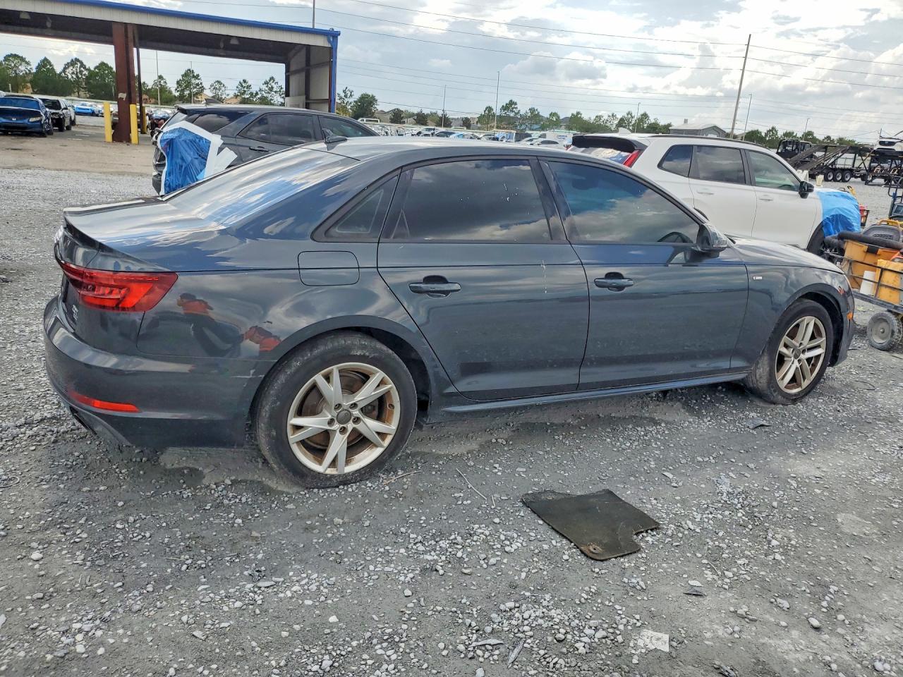 2018 AUDI A4 Premium
