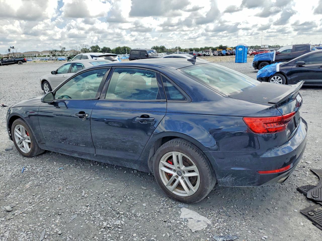 2017 AUDI A4 quattro Premium