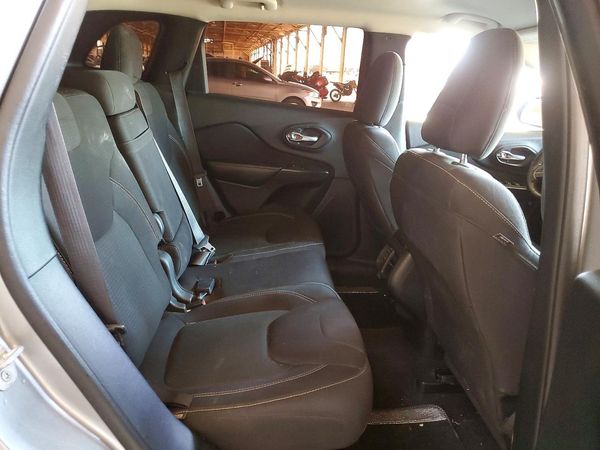 2016 JEEP CHEROKEE LATITUDE FWD