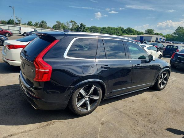 2017 VOLVO XC90 R-Design