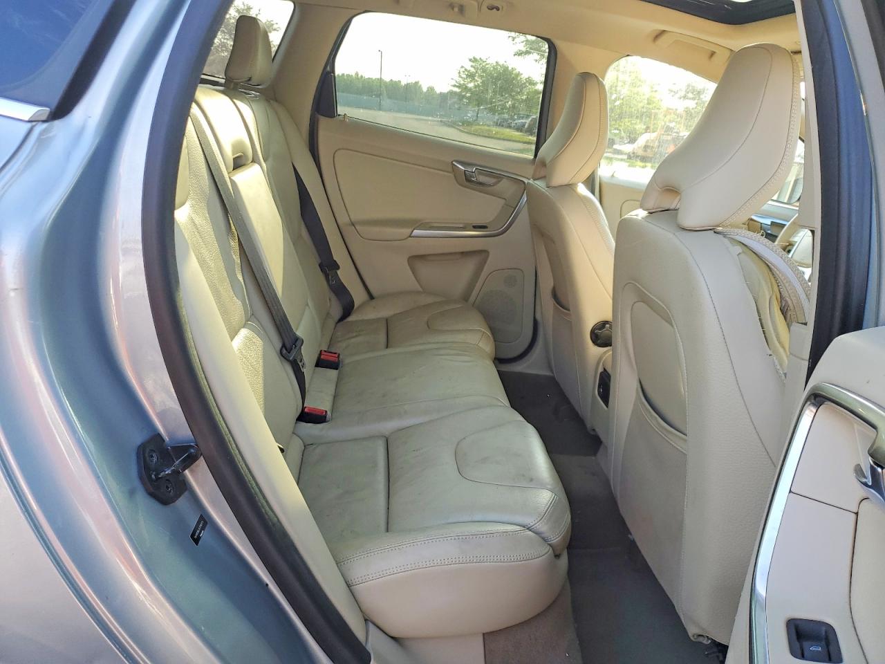 2012 VOLVO XC60