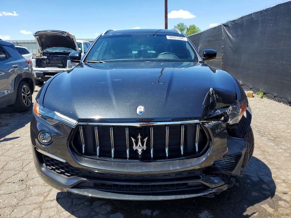 2022 MASERATI LEVANTE
