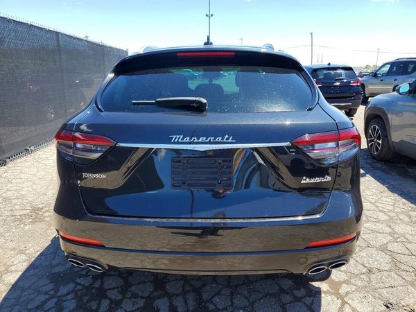 2022 MASERATI LEVANTE