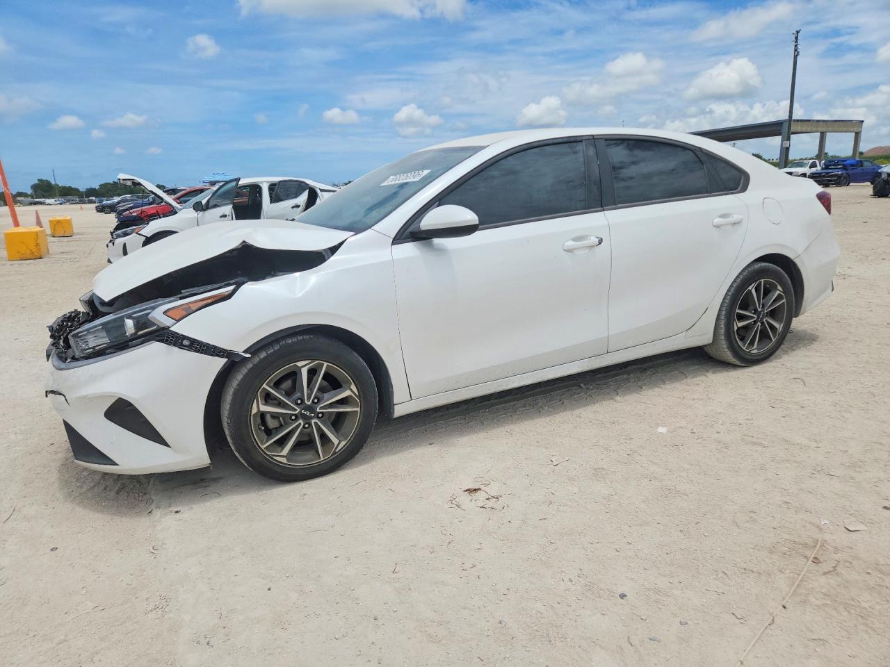 2022 KIA FORTE FE, LXS