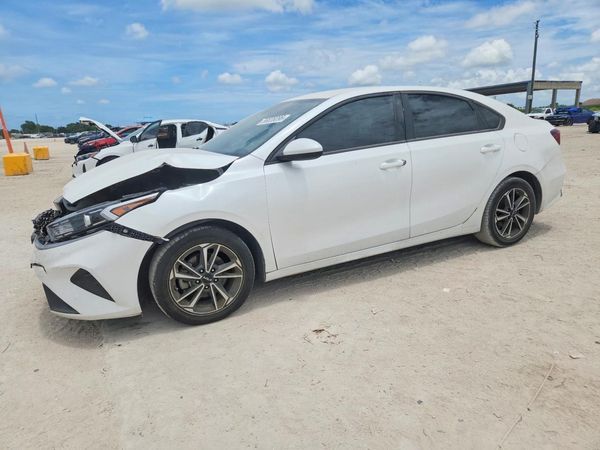 2022 KIA FORTE