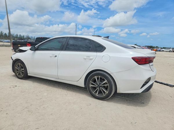 2022 KIA FORTE FE, LXS