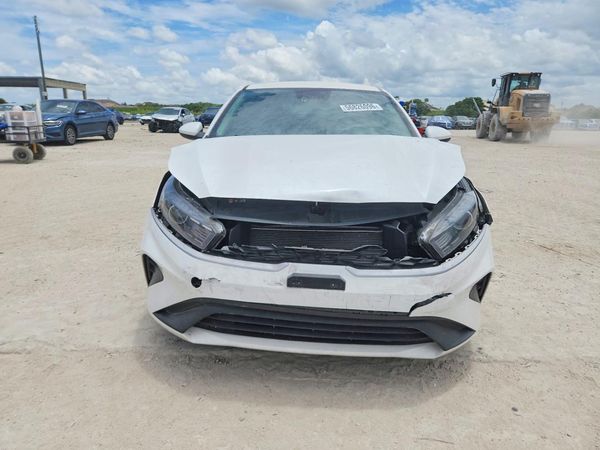 2022 KIA FORTE FE, LXS