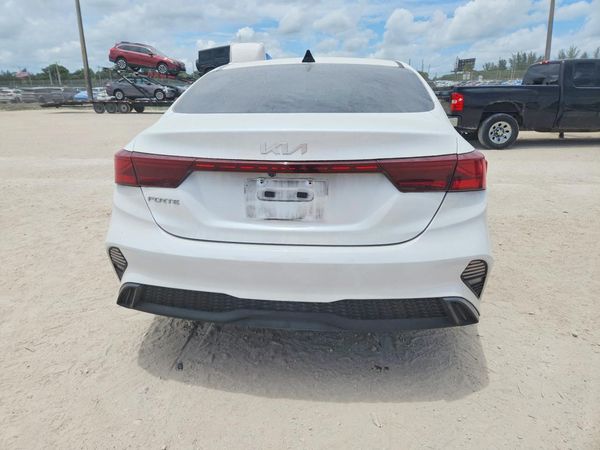 2022 KIA FORTE FE, LXS