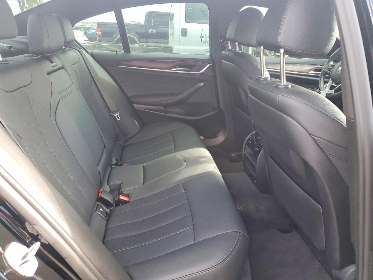 2022 BMW 530E