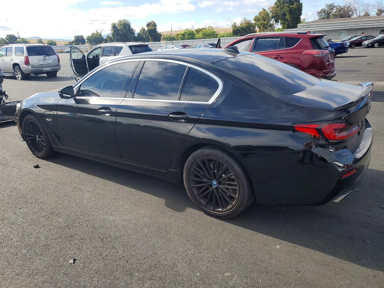 2022 BMW 530E