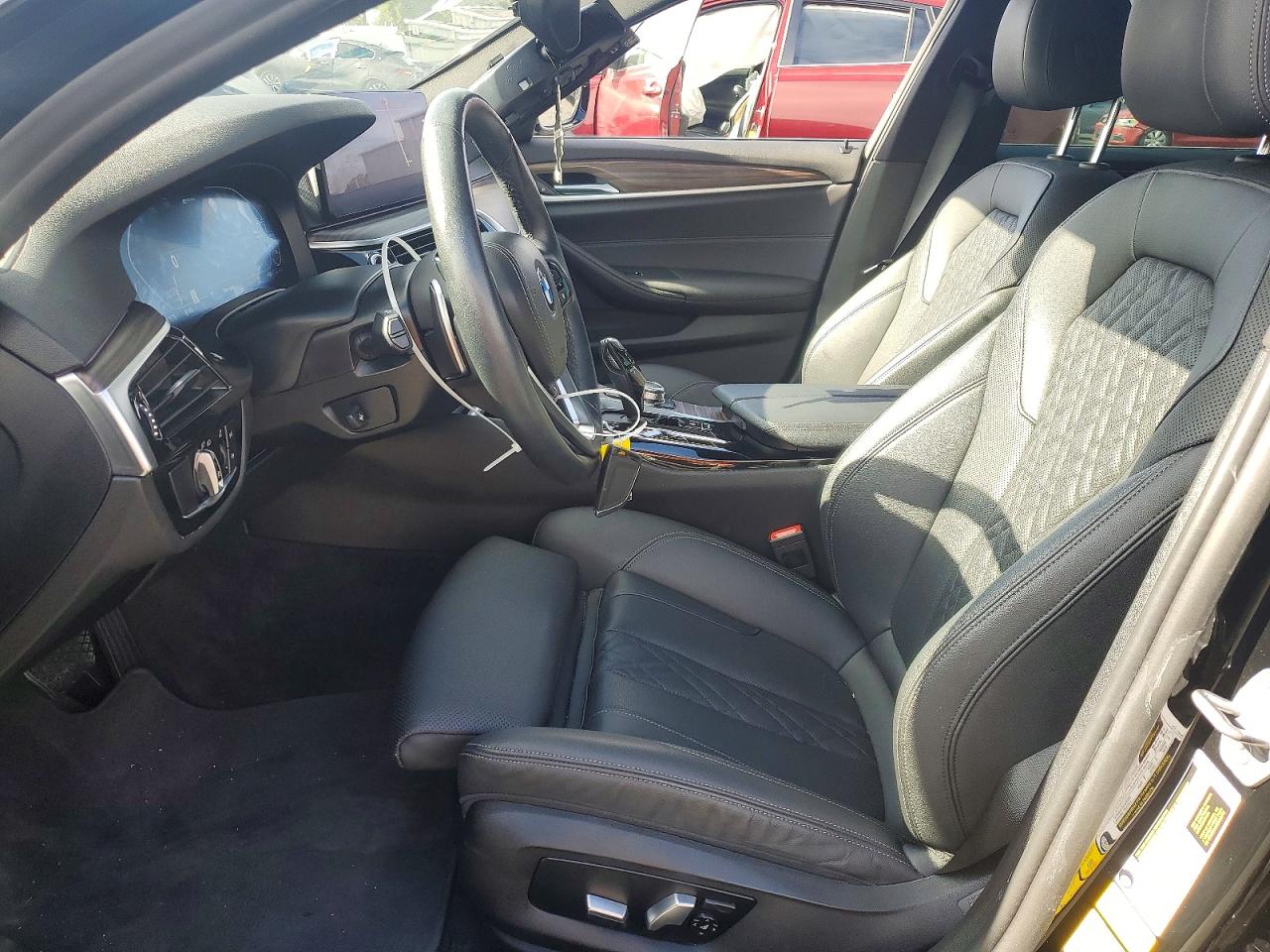 2022 BMW 530E