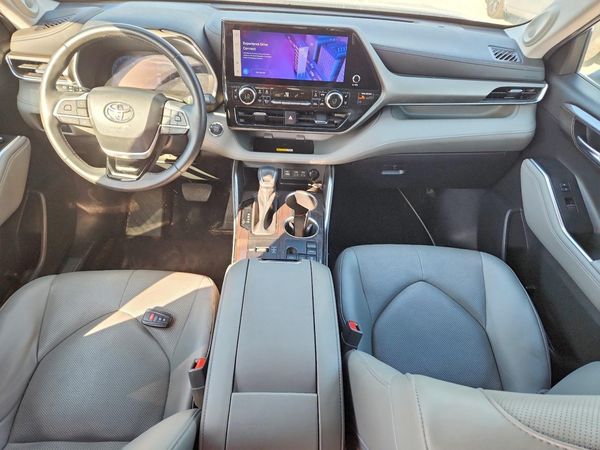 2023 TOYOTA HIGHLANDER