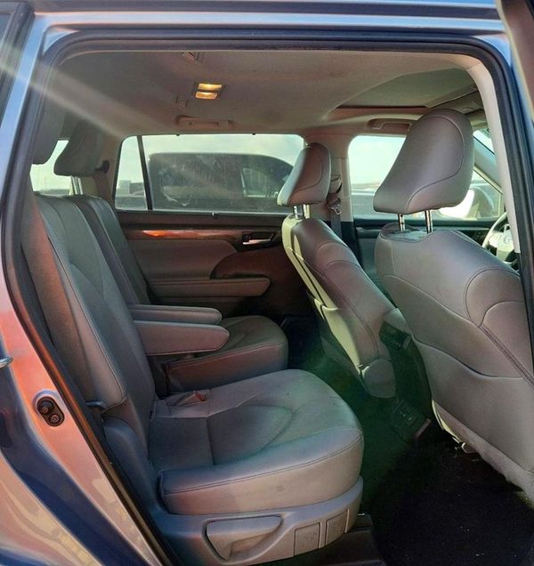 2023 TOYOTA HIGHLANDER