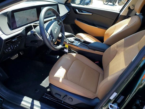 2023 KIA EV6 Light, Wind