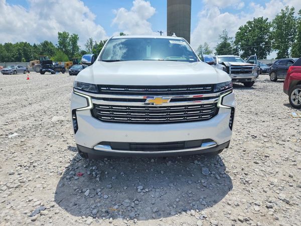 2022 CHEVROLET SUBURBAN Premier