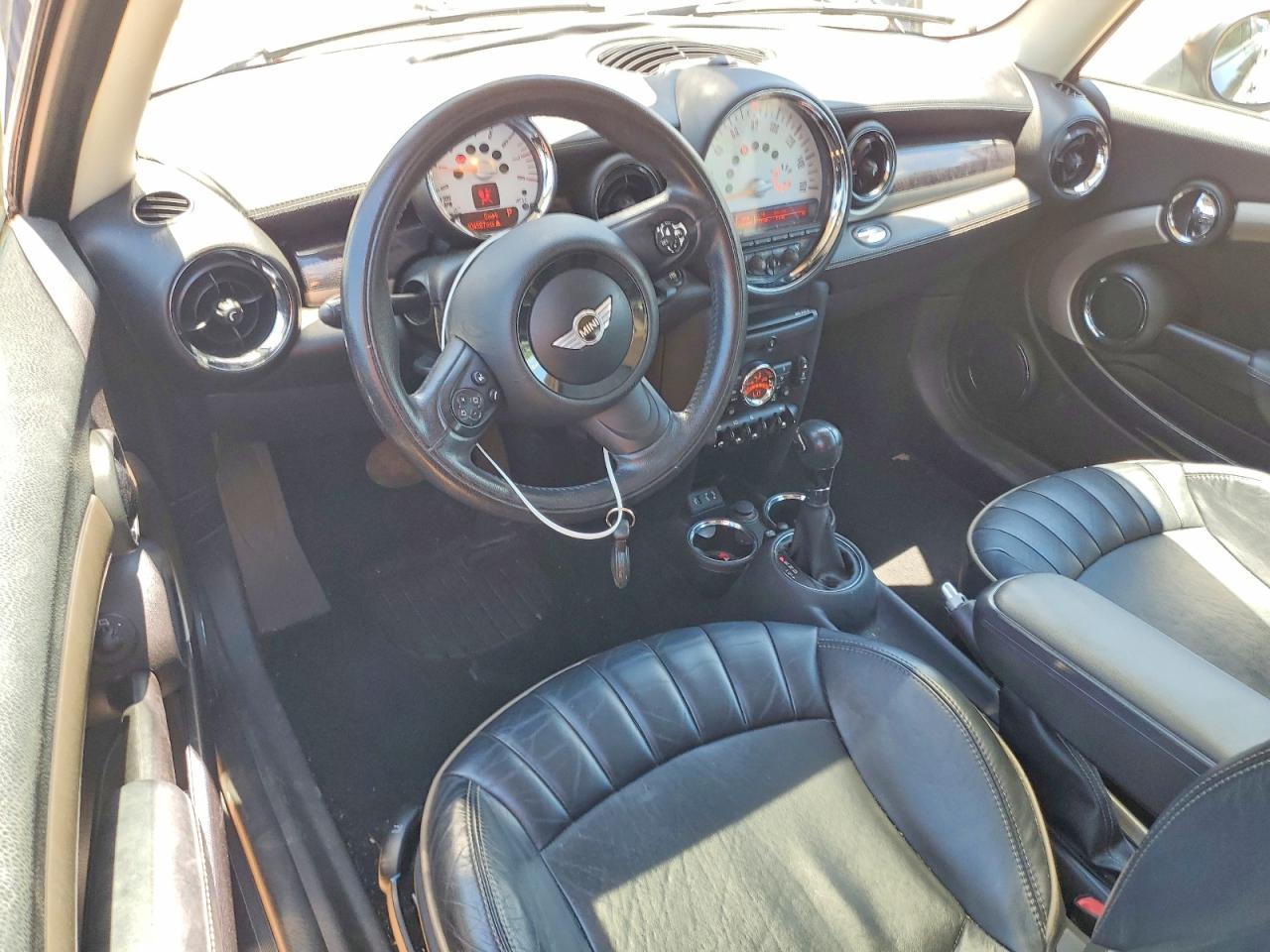 2013 MINI COOPER