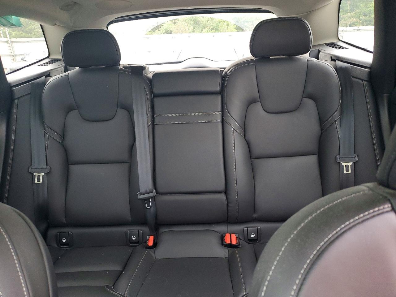 2021 VOLVO XC60 Inscription