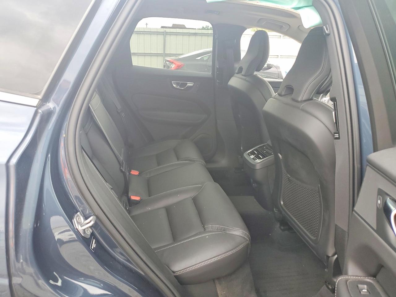 2021 VOLVO XC60 Inscription