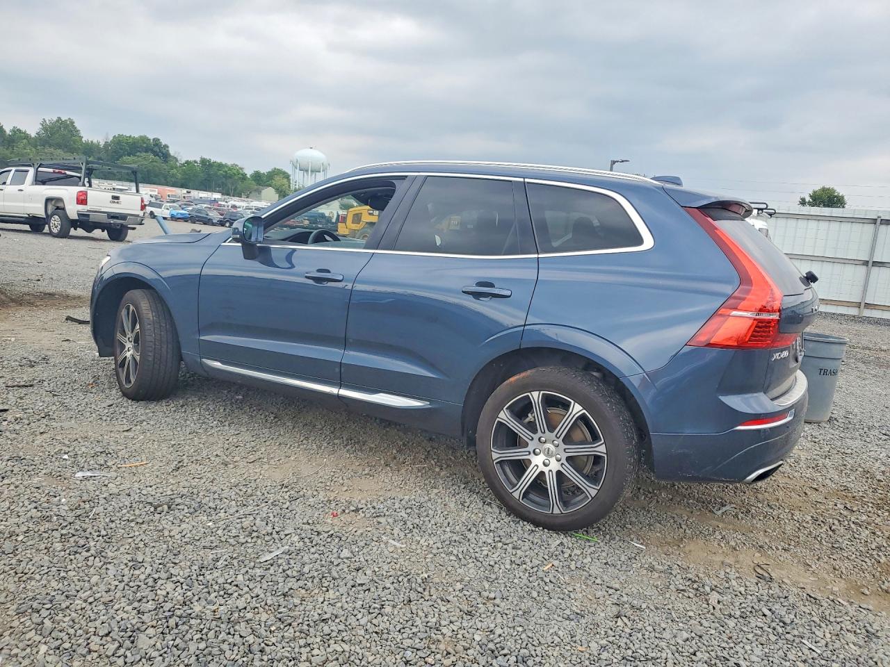 2021 VOLVO XC60 Inscription