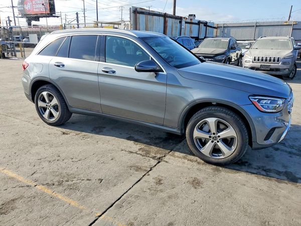 2022 MERCEDES-BENZ GLC GLC300
