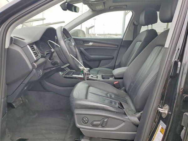 2023 AUDI Q5 quattro Premium