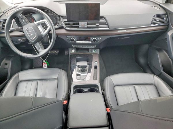 2023 AUDI Q5 quattro Premium