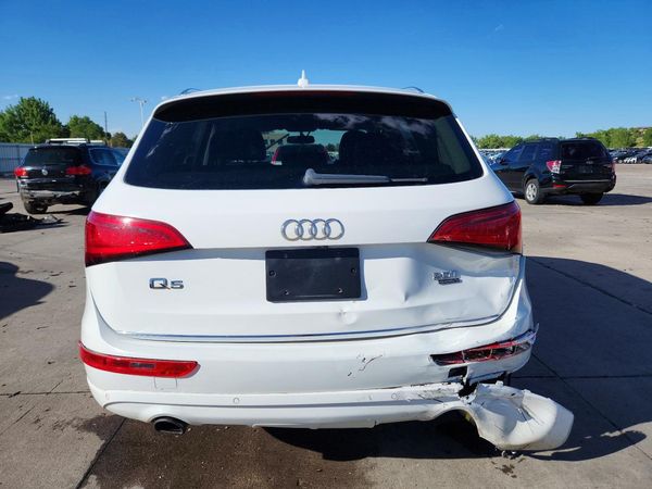 2017 AUDI Q5 quattro Premium