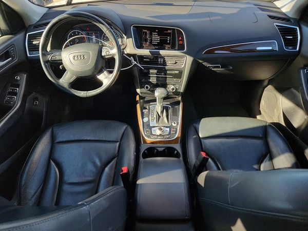 2017 AUDI Q5 quattro Premium