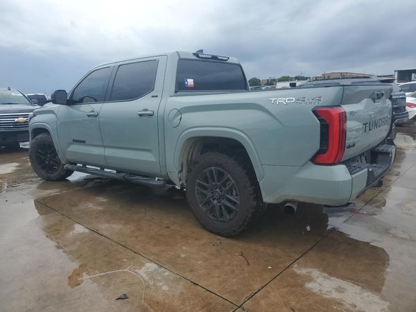 2023 TOYOTA TUNDRA SR5