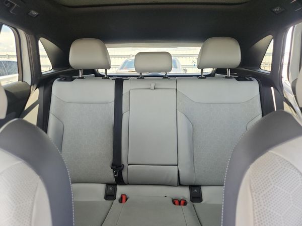 2021 VOLKSWAGEN ID.4 Pro S