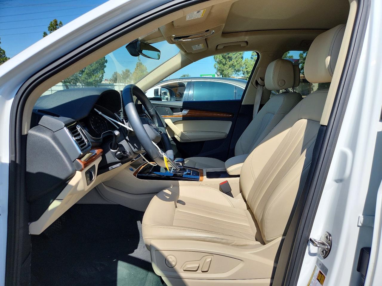 2023 AUDI Q5 S Line quattro Premium