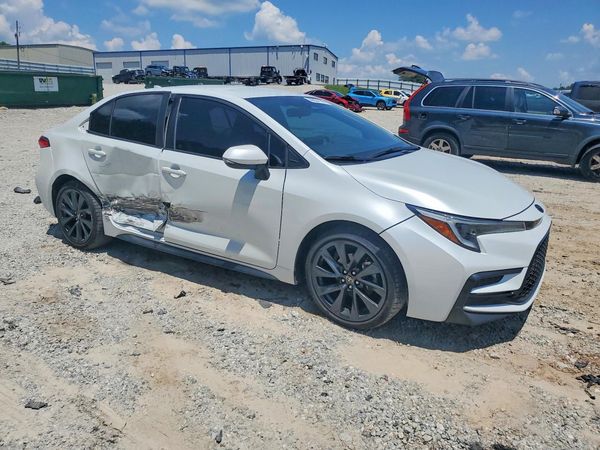2024 TOYOTA COROLLA SE