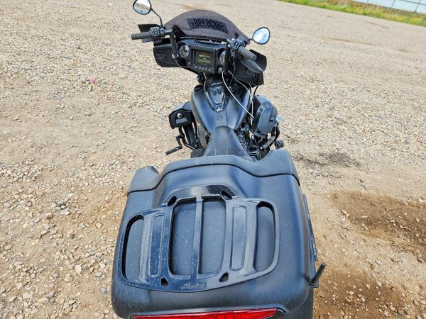2022 INDIAN MOTORCYCLE CO. MOTORCYCLE Dark Horse