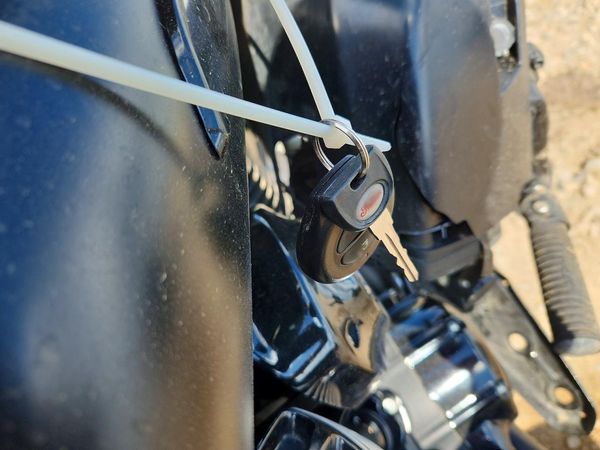 2022 INDIAN MOTORCYCLE CO. MOTORCYCLE Dark Horse