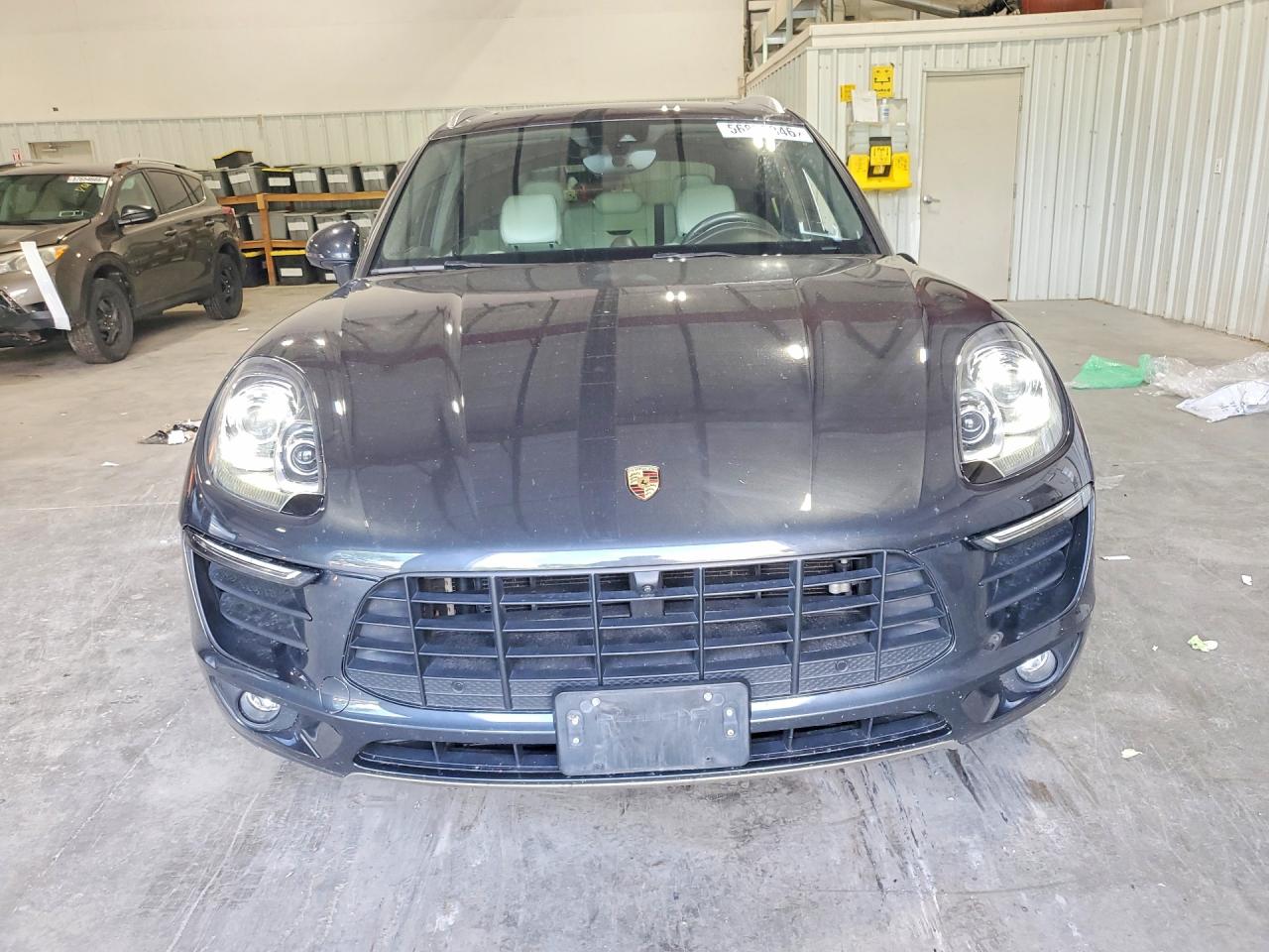 2017 PORSCHE MACAN