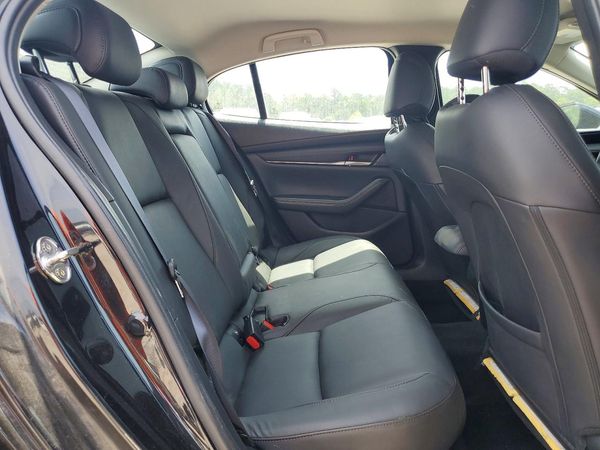 2024 MAZDA 3 Select Sport Package