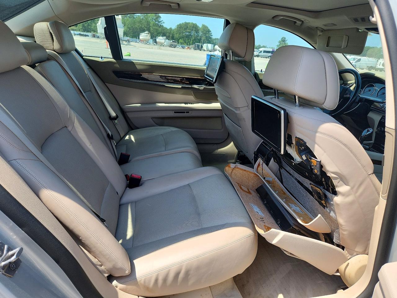 2013 BMW 750 750Li/Alpina B7