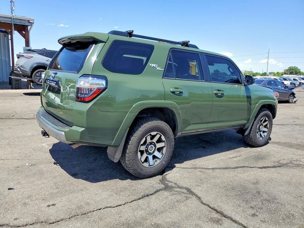 2022 TOYOTA 4RUNNER TRD Offroad