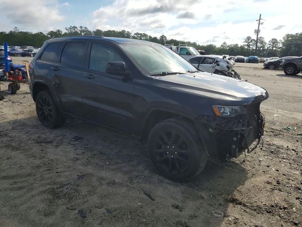 2019 JEEP GRAND CHEROKEE LAREDO 4X2