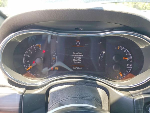 2019 JEEP GRAND CHEROKEE LAREDO 4X2