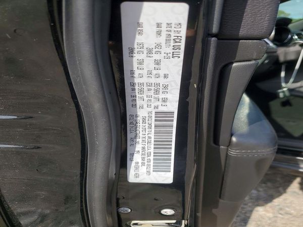 2019 JEEP GRAND CHEROKEE LAREDO 4X2