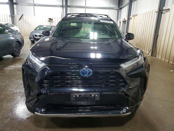 2023 TOYOTA RAV4 SE