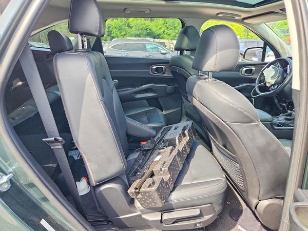 2022 KIA SORENTO