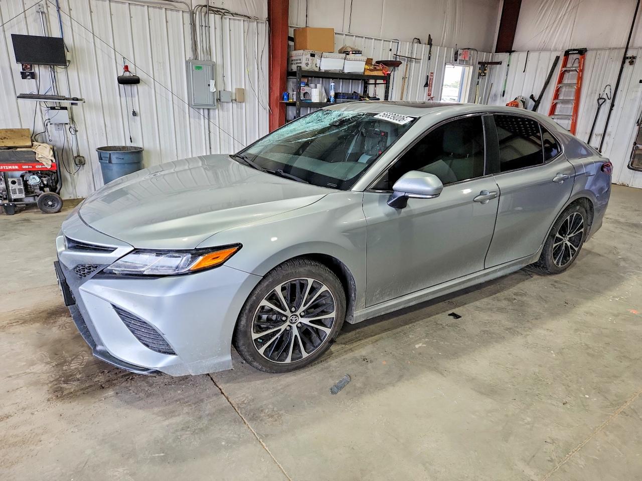 2018 TOYOTA CAMRY