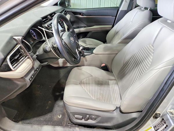 2018 TOYOTA CAMRY