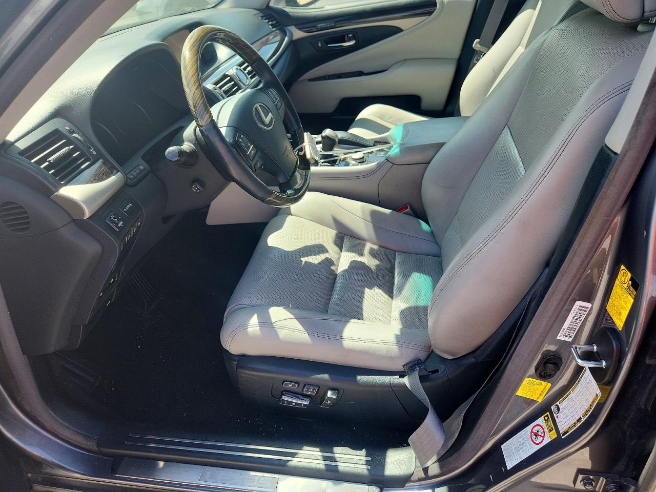 2014 LEXUS LS 460
