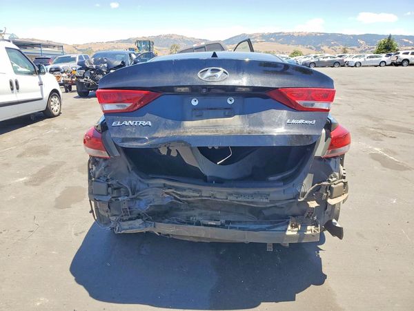 2017 HYUNDAI ELANTRA