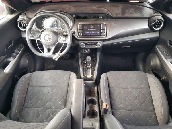 2020 NISSAN KICKS